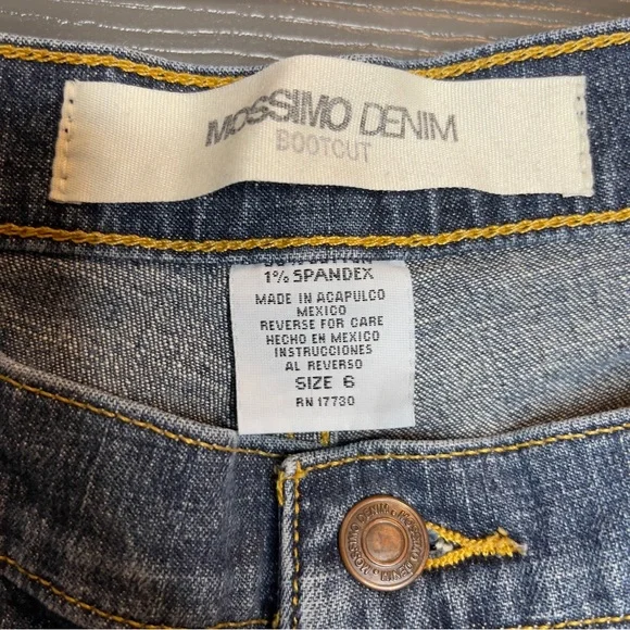 Mossimo Women’s Boot Cut Jeans size 6 - Picture 9 of 10